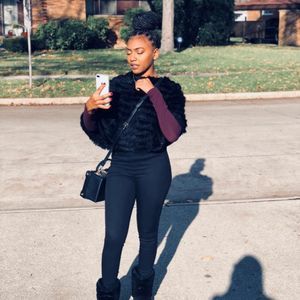 Meet your Posher, Destiny